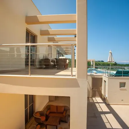 Luxury 6-bedroom With Private Pool- Prigipessa וילה חאניה