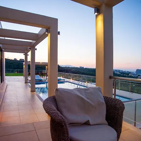 Luxury 6-bedroom With Private Pool- Prigipessa חאניה