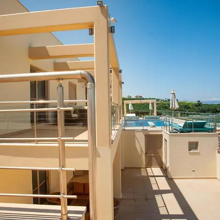 Luxury 6-bedroom With Private Pool- Prigipessa וילה *