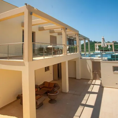וילה Luxury 6-bedroom With Private Pool- Prigipessa חאניה